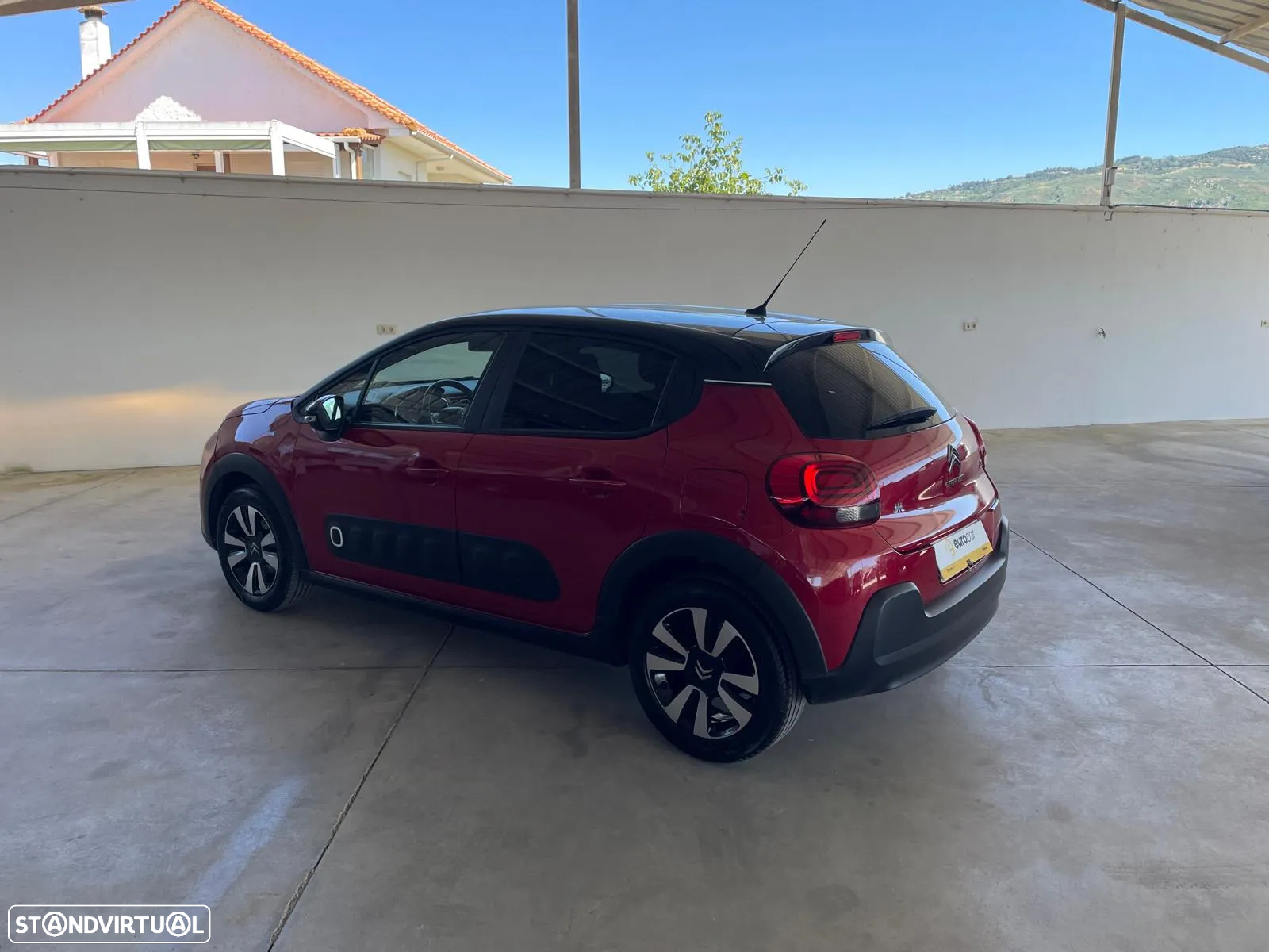 Citroën C3 1.2 PureTech Shine - 3