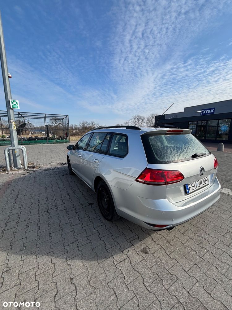 Volkswagen Golf 1.6 TDI Highline DSG - 10