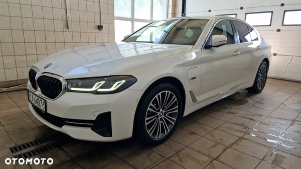BMW Seria 5 530e xDrive M Sport Edition