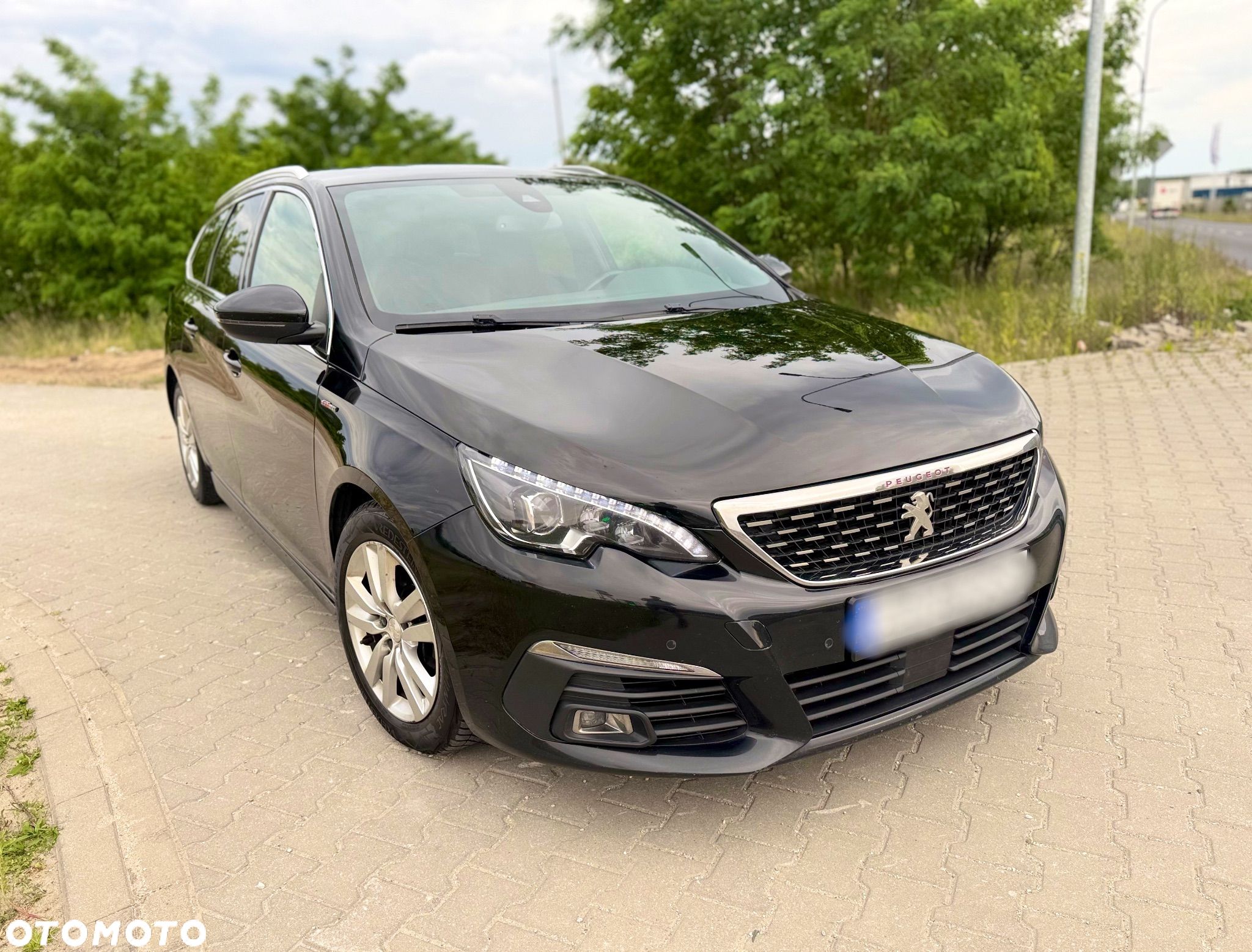Peugeot 308 SW BlueHDi 130 EAT8 Stop & Start GT - 1