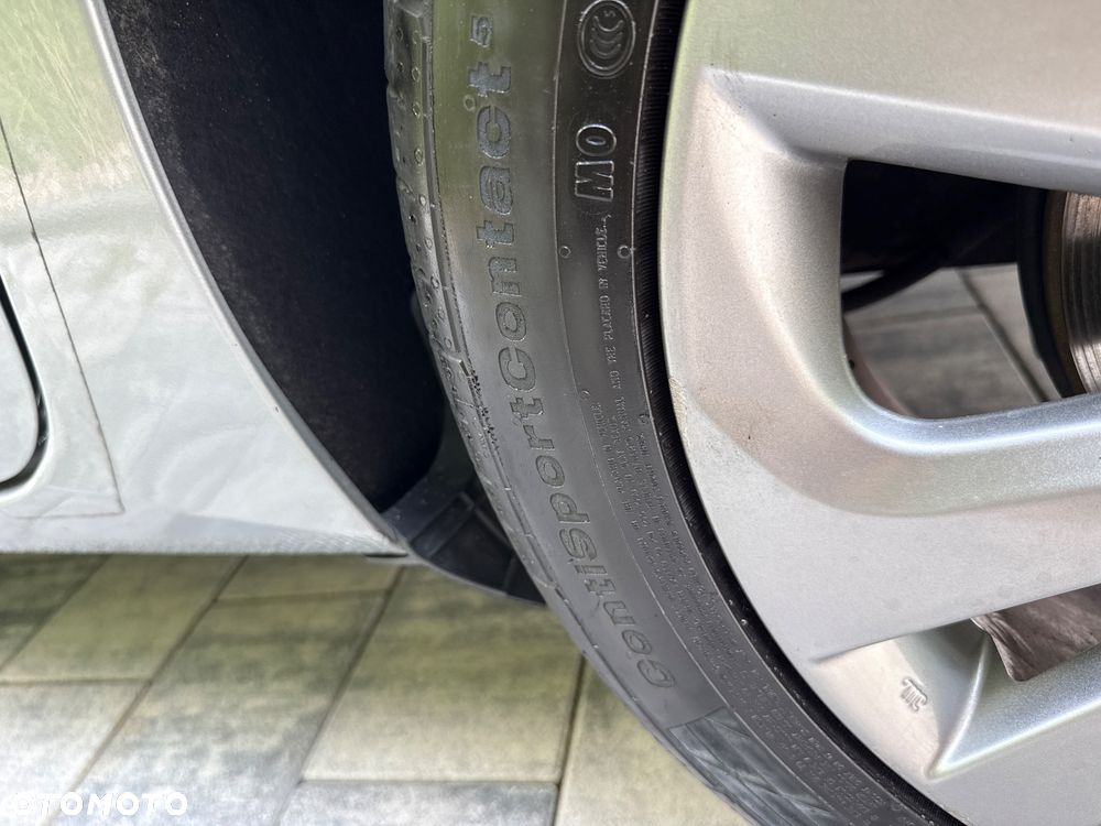 Toyota Auris Hybrid 135 Premium - 40