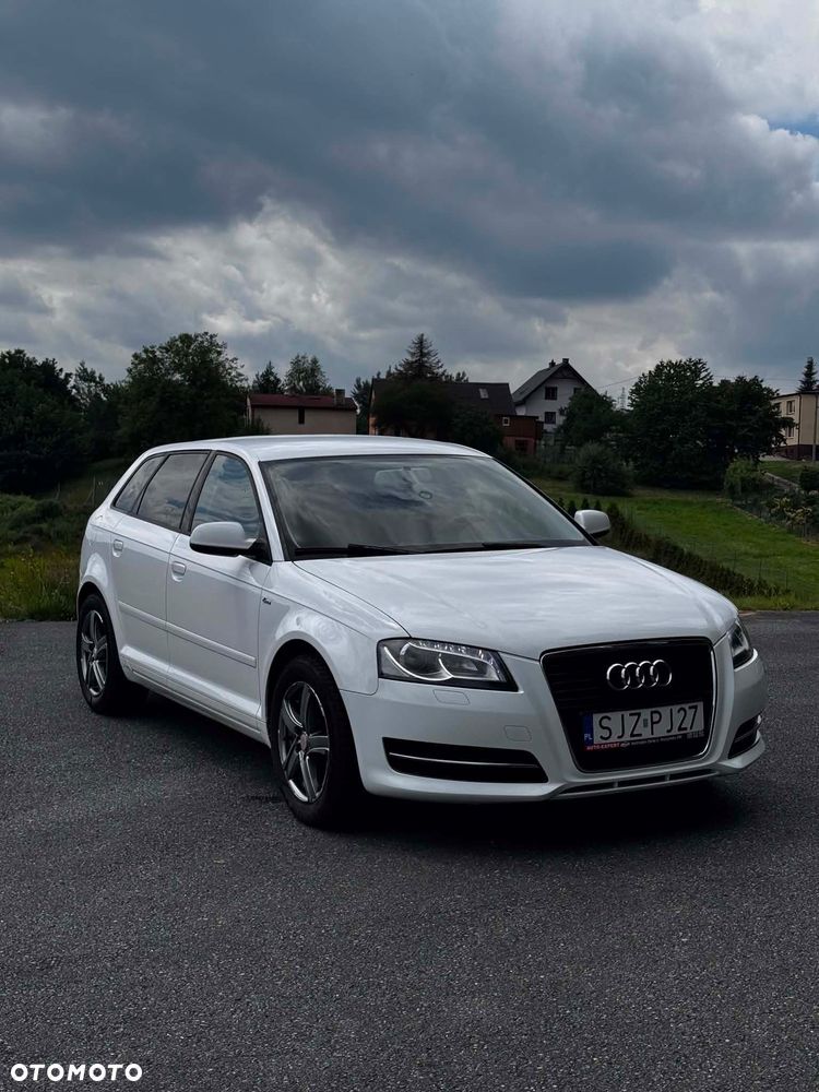 Audi A3 Sportback 1.6 TDI Attraction - 4