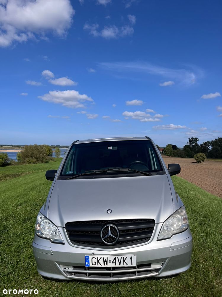 Toyota Land Cruiser - 1