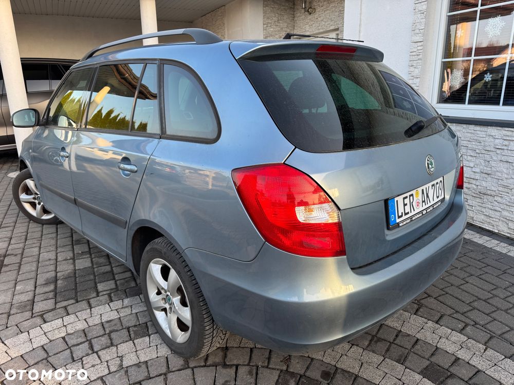 Skoda Fabia 1.4 16V STYLE Edition - 4