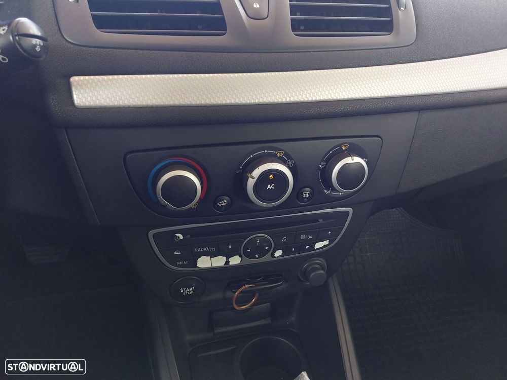 Renault Mégane Break 1.5 dCi Dynamique S - 9