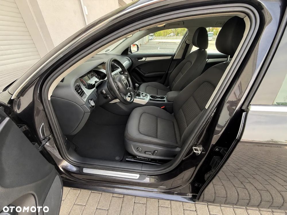 Audi A4 Avant 2.0 TDI DPF Ambiente - 15