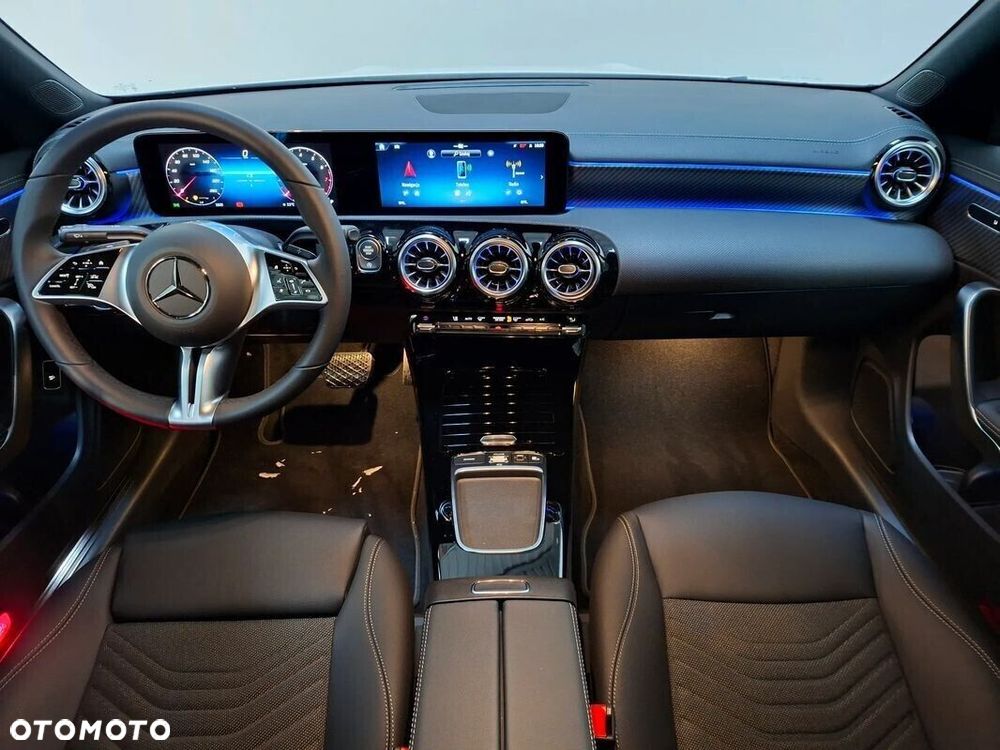 Mercedes-Benz CLA - 21