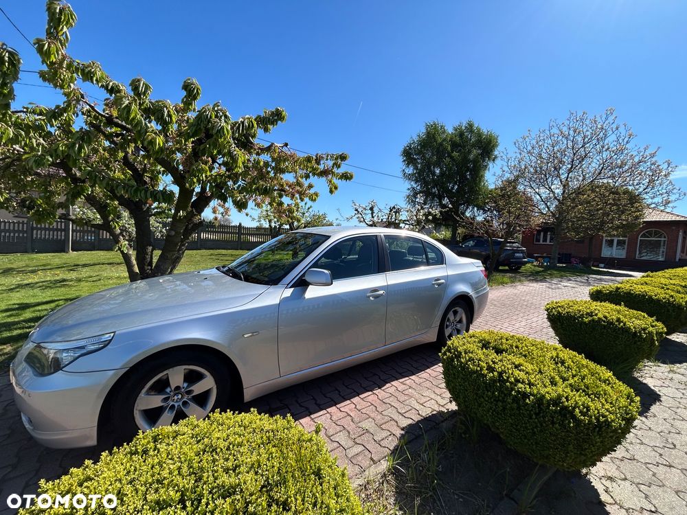 BMW Seria 5 525d - 5