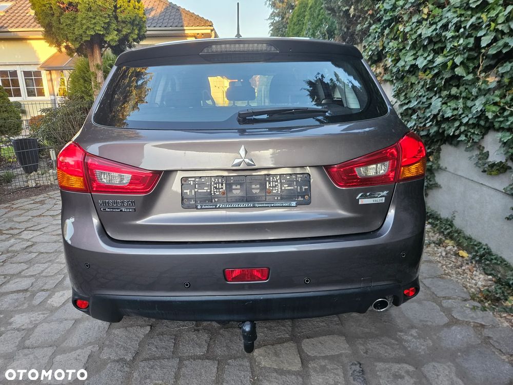 Mitsubishi ASX - 5
