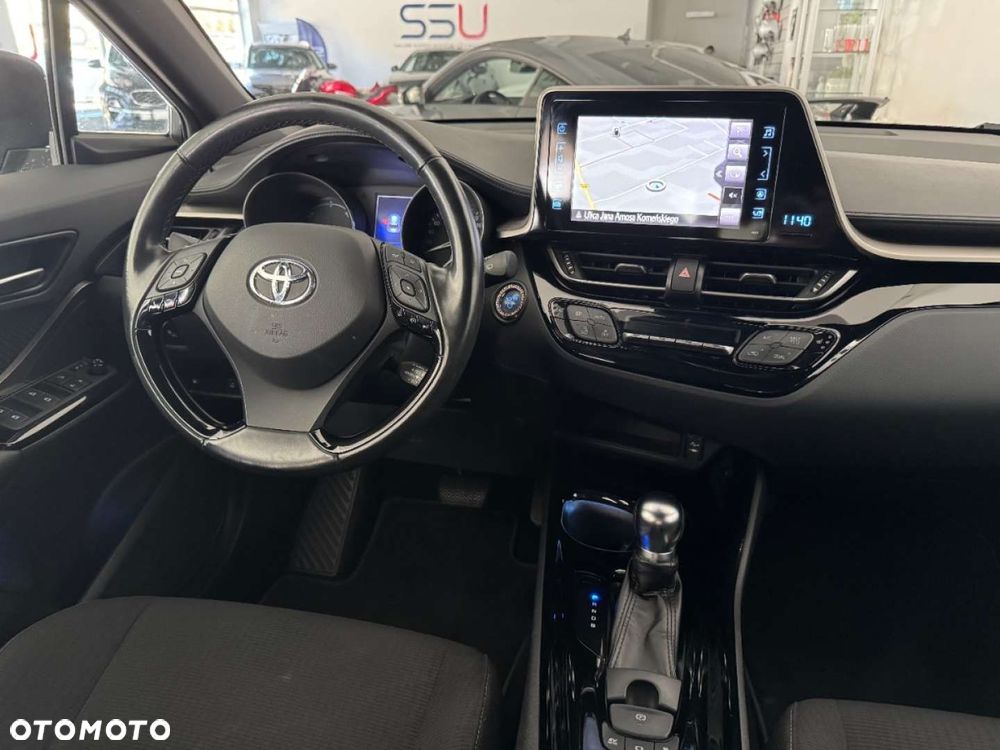 Toyota C-HR - 7