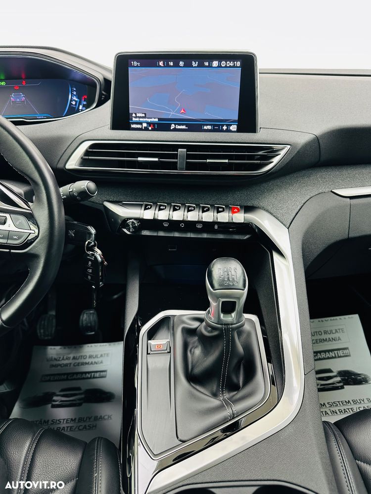 Peugeot 3008 PureTech 130 Stop & Start GPF Allure Pack - 22