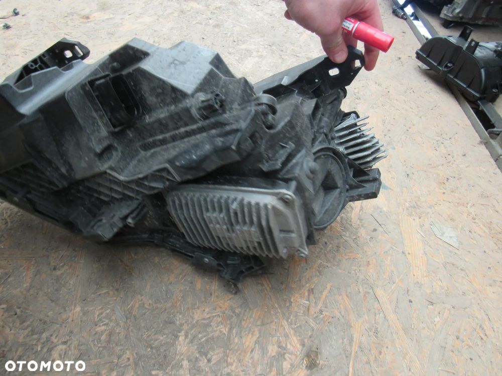 mercedes gla w156 przednia lampa prawa lewa uk - 5
