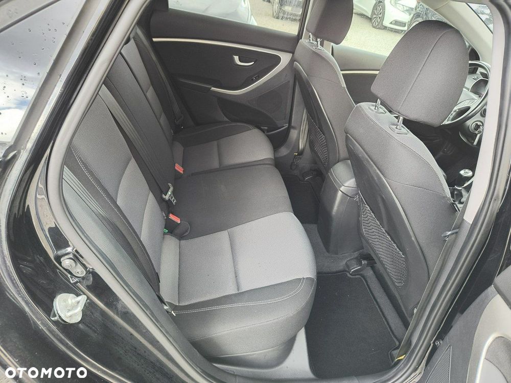 Hyundai i30 1.4 Premium - 14