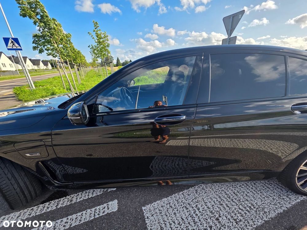 BMW Seria 7 - 13