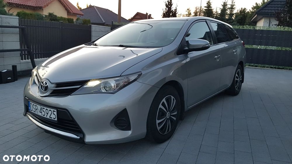 Toyota Auris 1.4 D-4D Comfort - 23