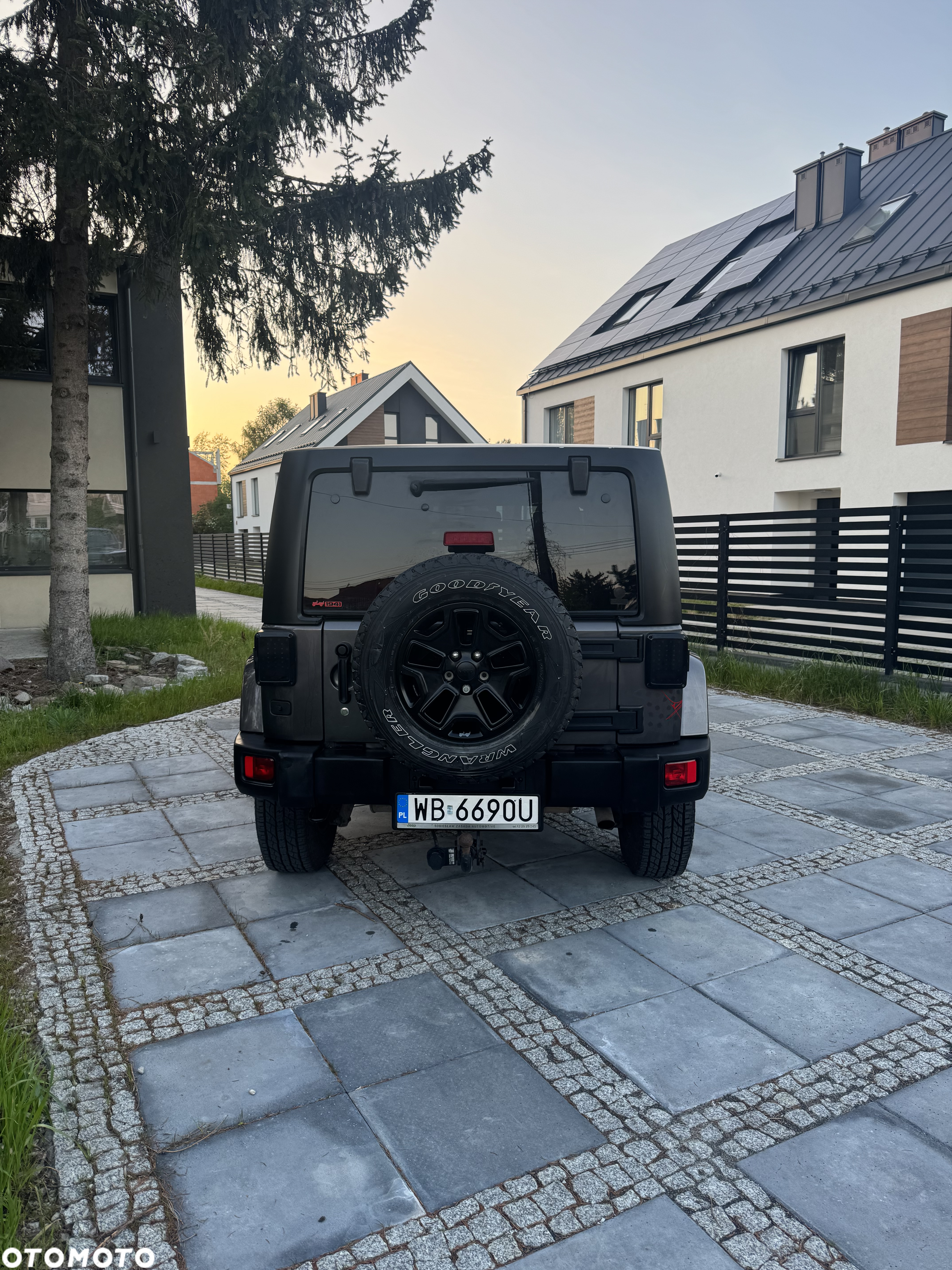 Jeep Wrangler 3.6 Unlim Sahara - 3