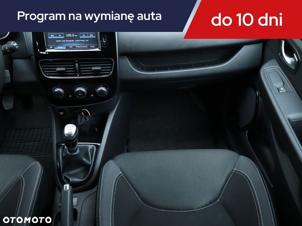 Renault Clio - 10