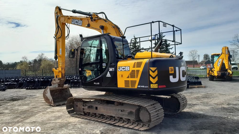 JCB JS 145 LC - 5