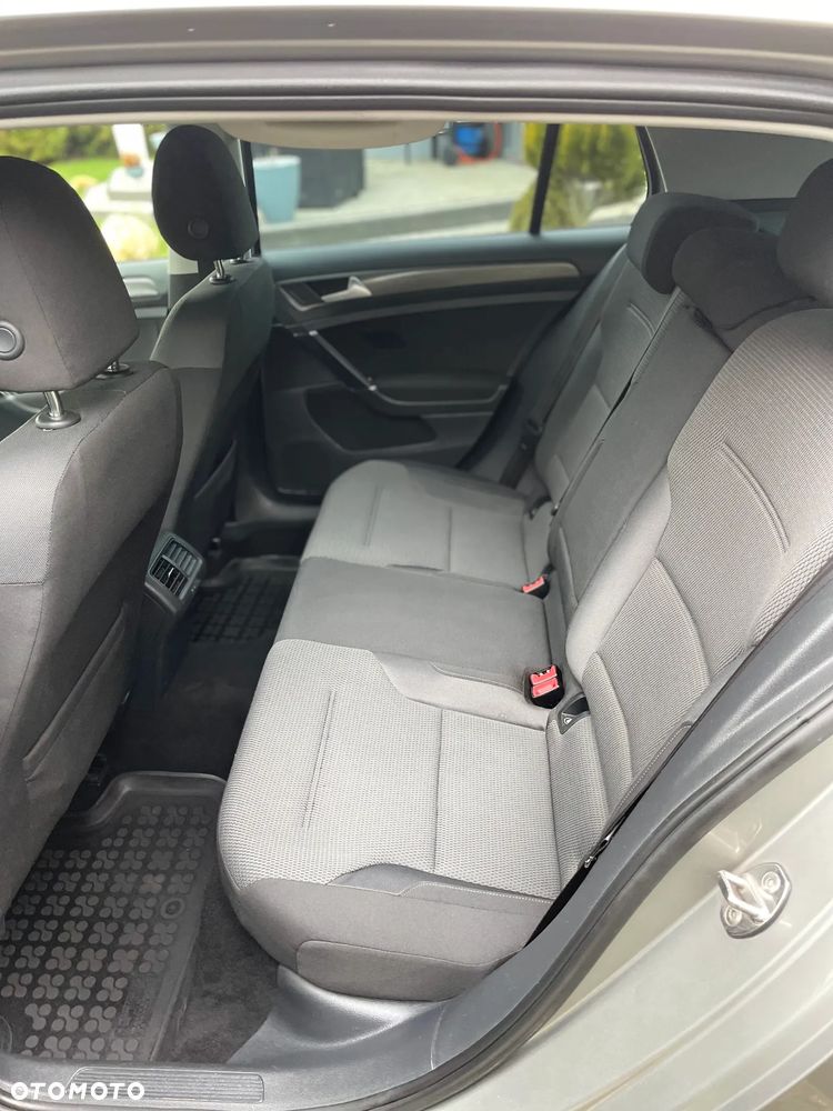 Volkswagen Golf 1.6 TDI BlueMotion Trendline - 8