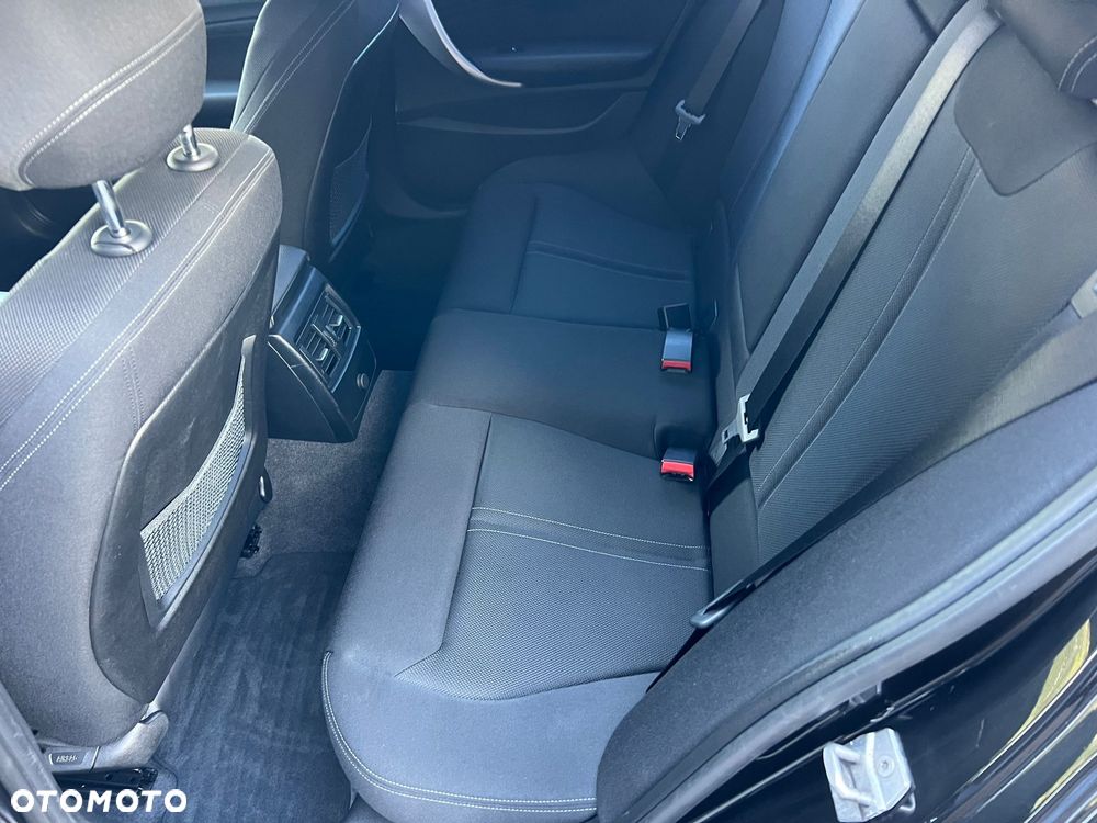 BMW Seria 1 118d xDrive Sport Line - 14