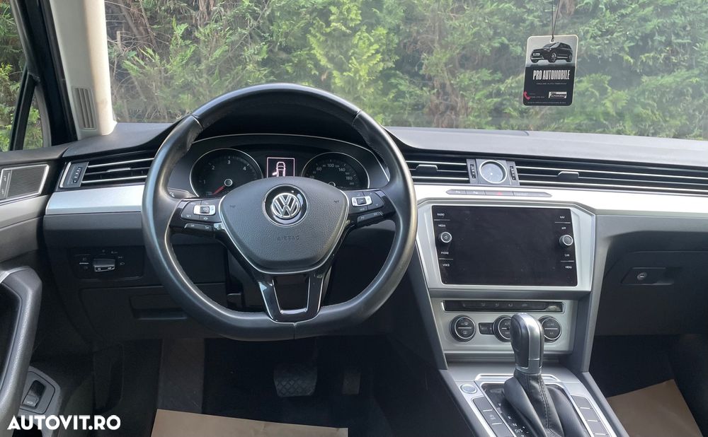 Volkswagen Passat Variant 1.6 TDI (BlueMotion Technology) DSG Trendline - 14