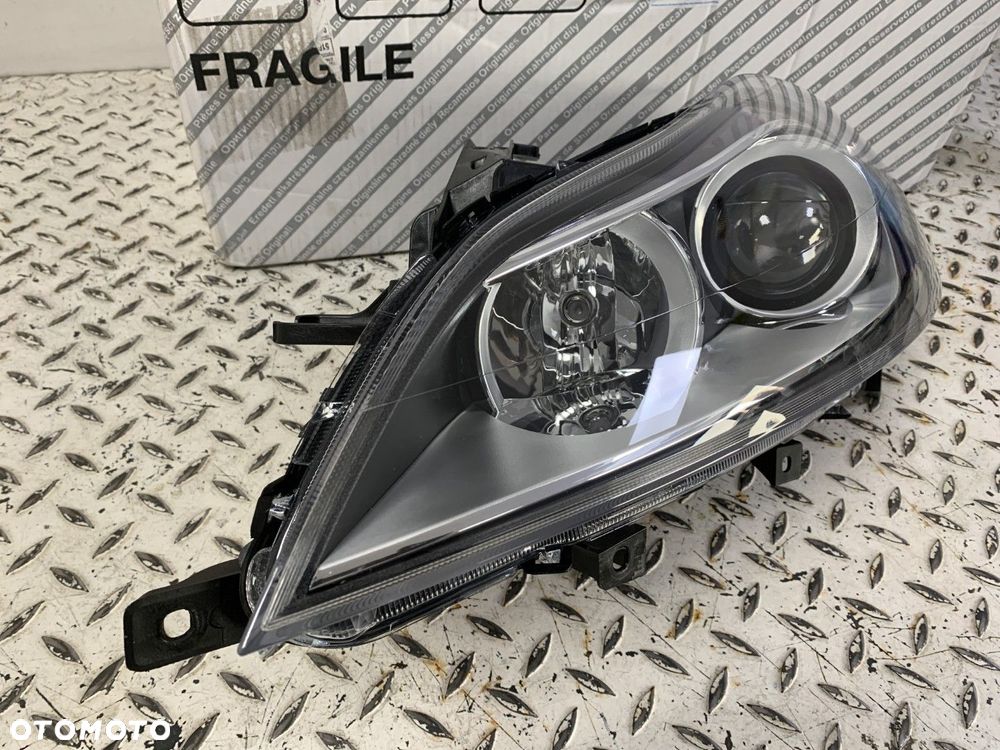 NOWA ORYGINALNA LAMPA LAMPA LEWA PRZEDNIA LEWY PRZÓD LANCIA DELTA 08-14 51876348 - 7