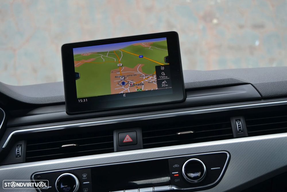Audi A4 2.0 TDI Design - 16