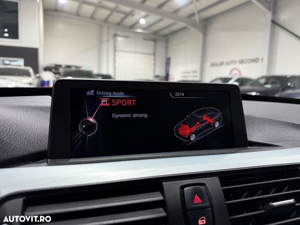 BMW Seria 3 320d Aut. Sport Line - 19