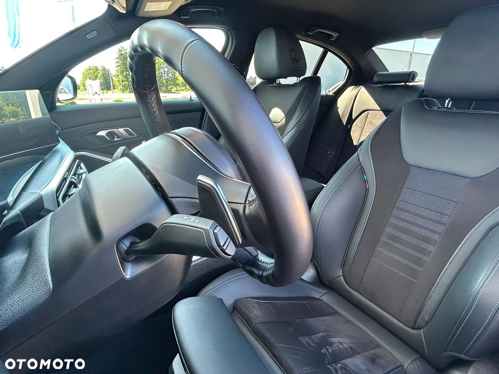 BMW Seria 3 318i M Sport - 11