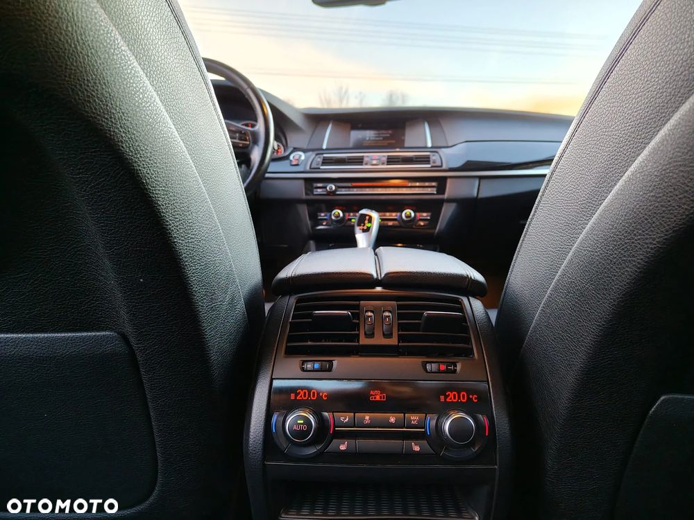 BMW Seria 5 520d - 18