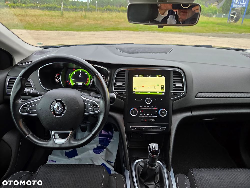 Renault Megane 1.5 Blue dCi Intens - 31