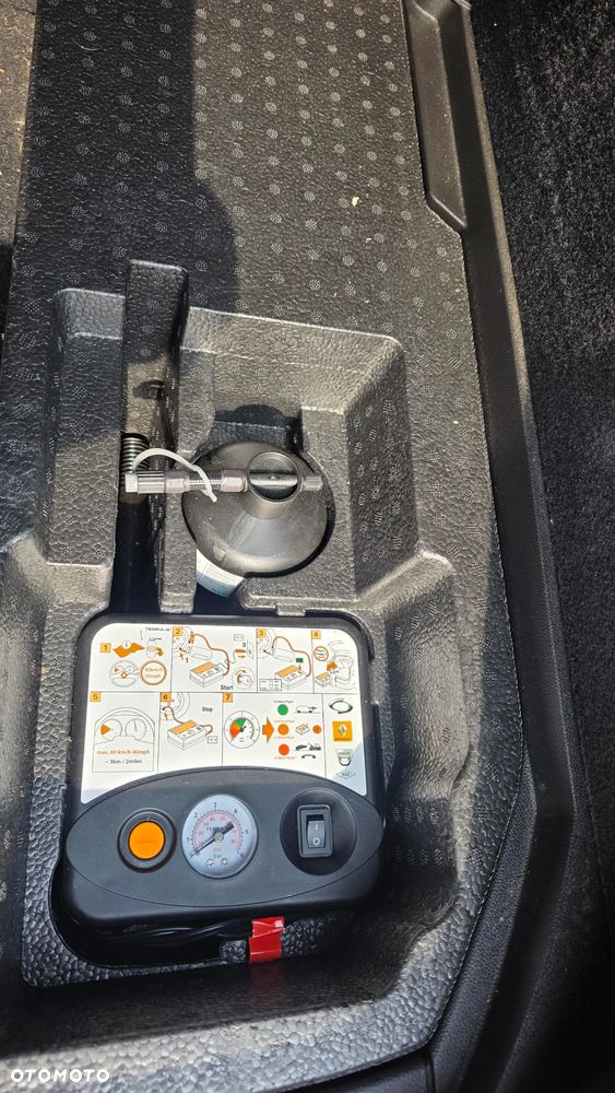 Renault Captur 1.6 E-TECH Plug-In R.S Line - 18