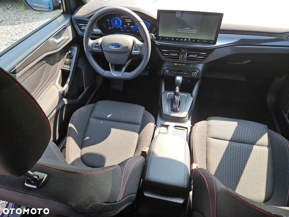 Ford Focus 1.0 EcoBoost mHEV ST-Line X - 25