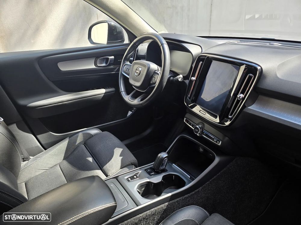 Volvo XC 40 2.0 D3 Momentum Plus Geartronic - 19