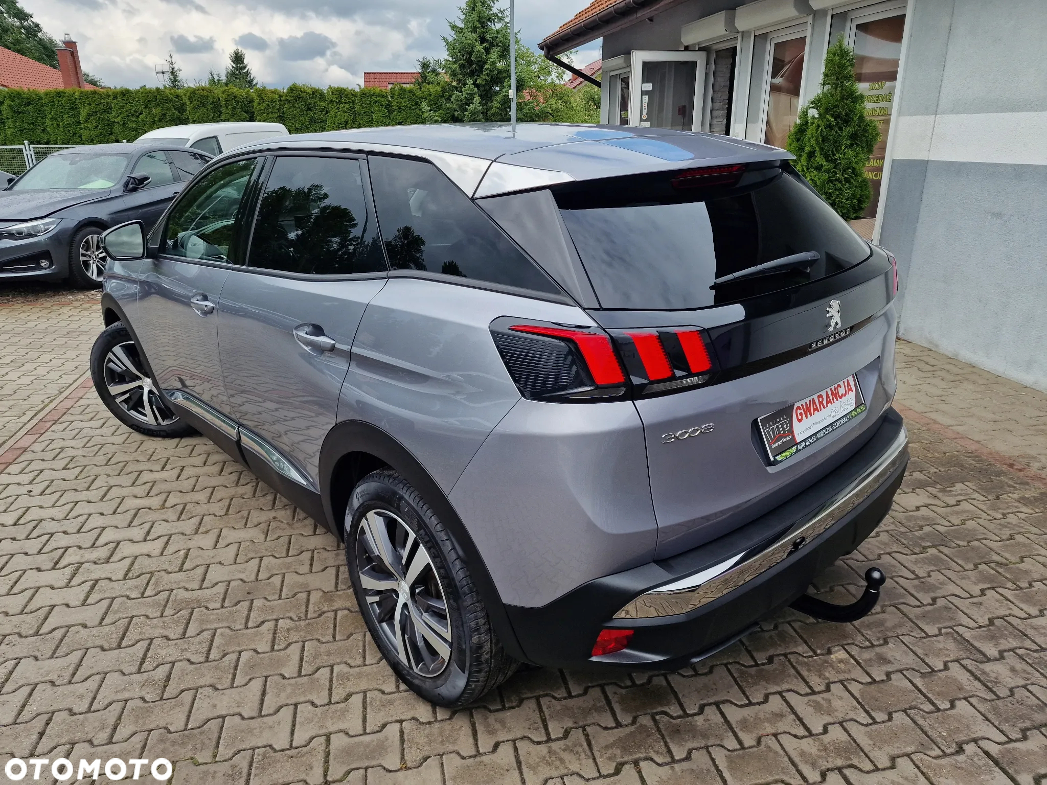 Peugeot 3008 1.5 BlueHDi Allure S&S EAT8 - 8