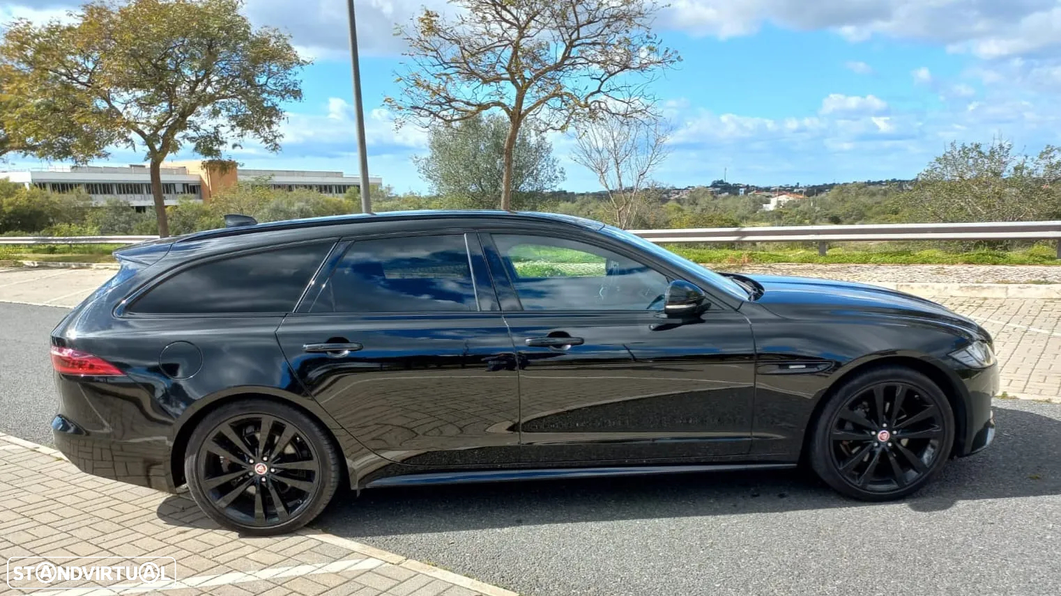 Jaguar XF Sportbrake 2.0 D R-Sport AWD Aut. - 3