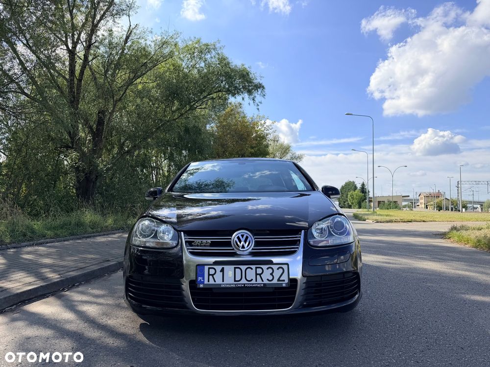 Volkswagen Golf R32 - 2