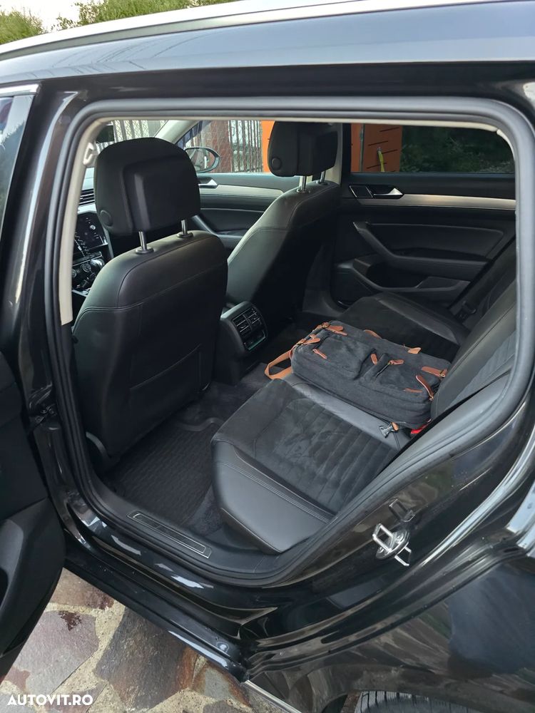 Volkswagen Passat Variant 2.0 TDI DSG 4Motion Highline - 10