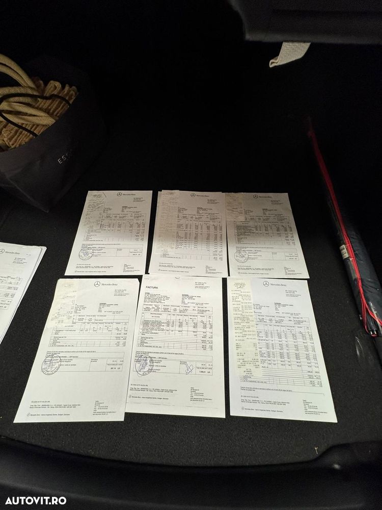 Mercedes-Benz E 220 d 4Matic 9G-TRONIC Avantgarde - 22