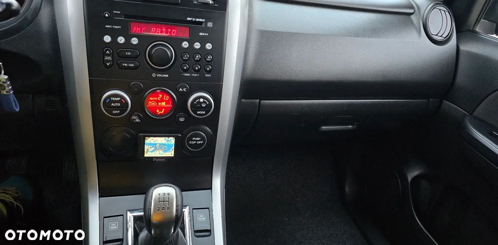 Suzuki Grand Vitara 1.6 Comfort - 2