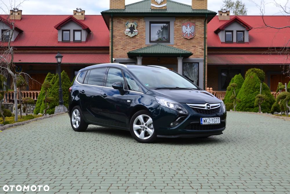 Opel Zafira Tourer 1.6 SIDI Turbo Innovation - 2