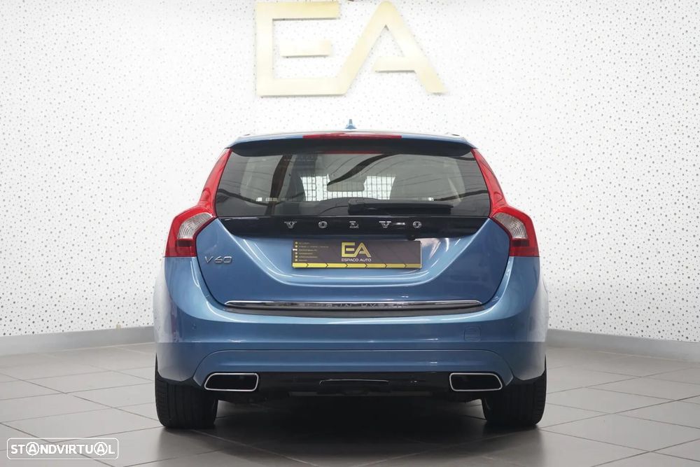 Volvo V60 2.4 D6 Summum AWD Phev - 5