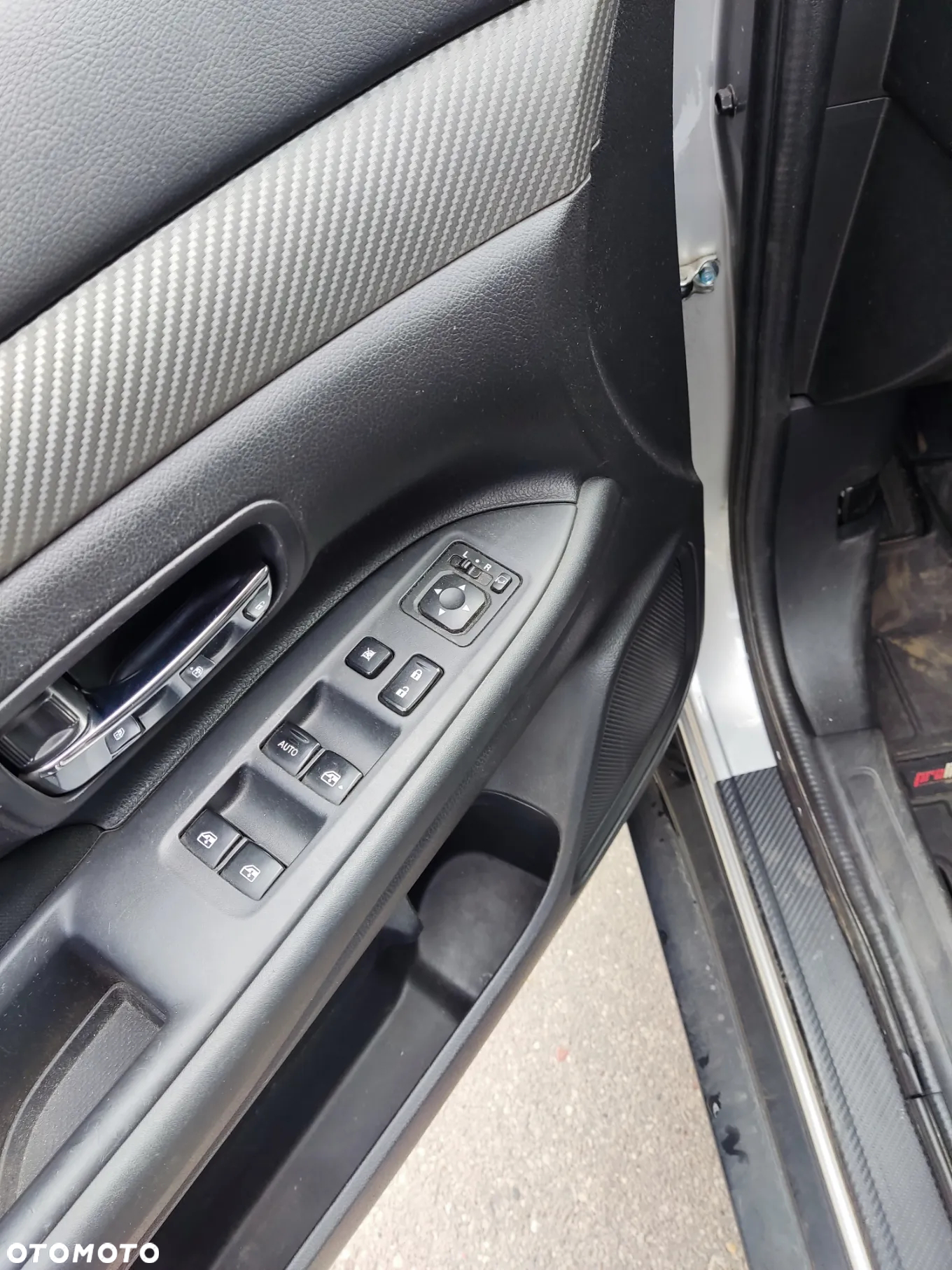 Mitsubishi Outlander 2.0 Intense 4WD CVT - 15