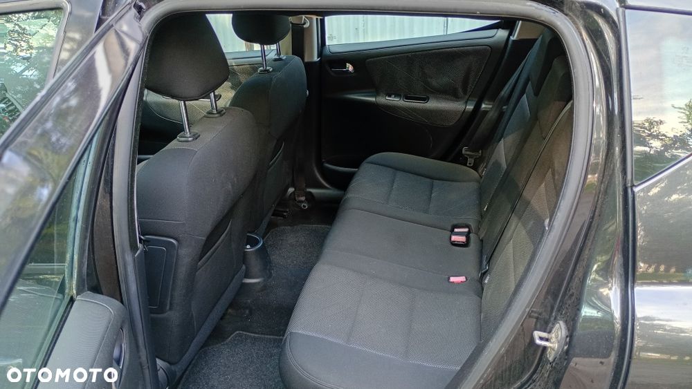 Peugeot 207 - 4