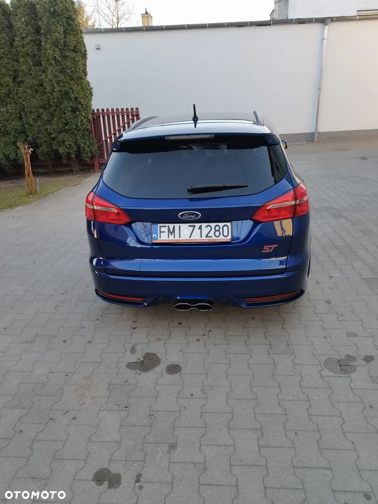 Ford Focus 2.0 TDCi ST - 6