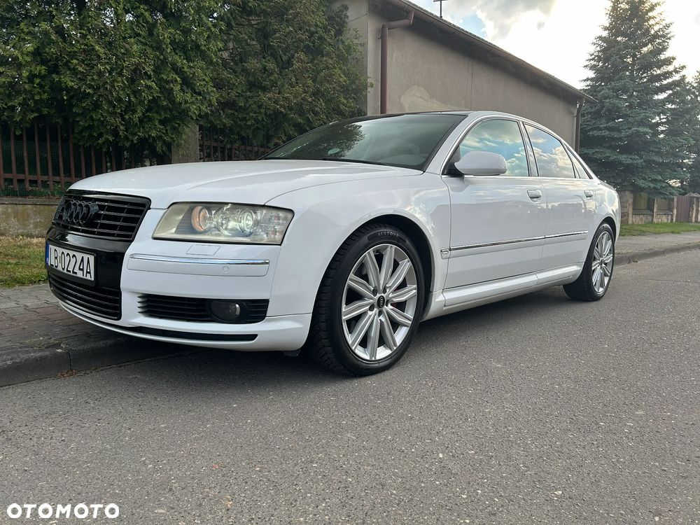 Audi A8 4.2 Quattro - 21