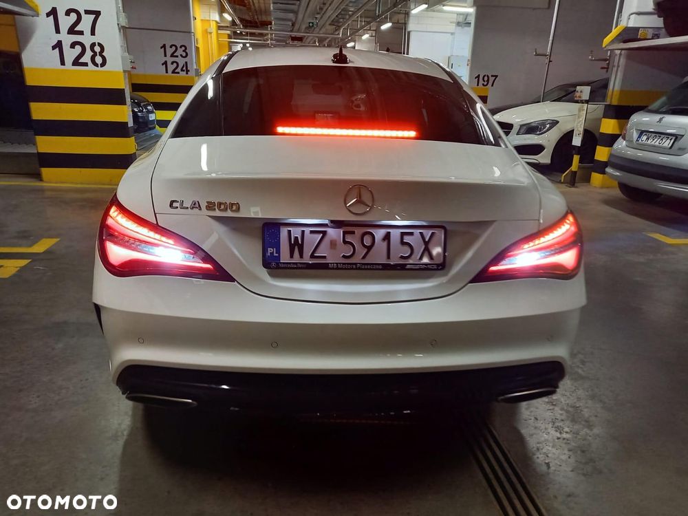Mercedes-Benz CLA 200 7G-DCT AMG Line - 2