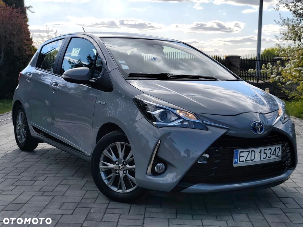 Toyota Yaris Hybrid 100 Premium EU6 - 3