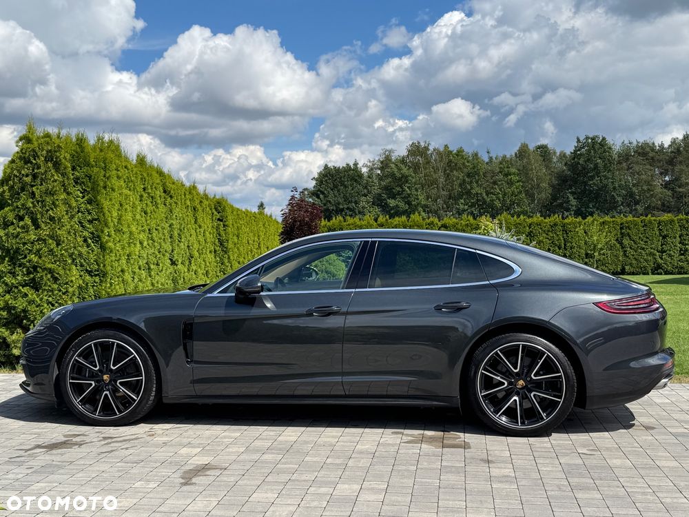 Porsche Panamera 4 - 6