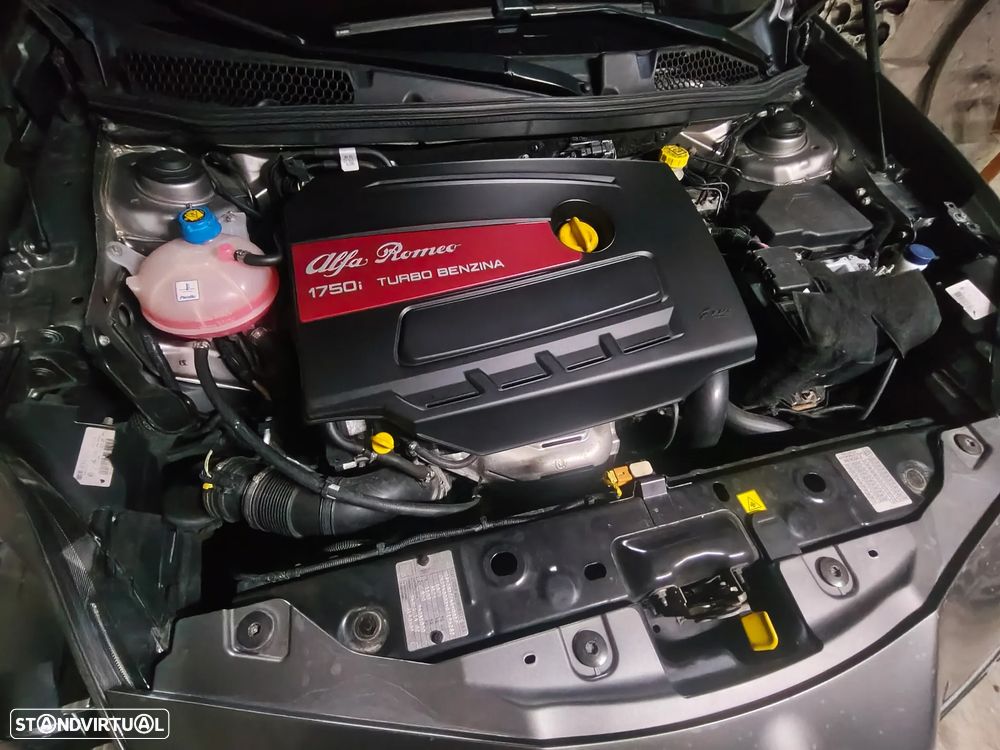 Alfa Romeo Giulietta 1750 TBi Quadrifoglio Verde - 2